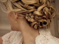 Pakistani And Indian Hair style for Wedding